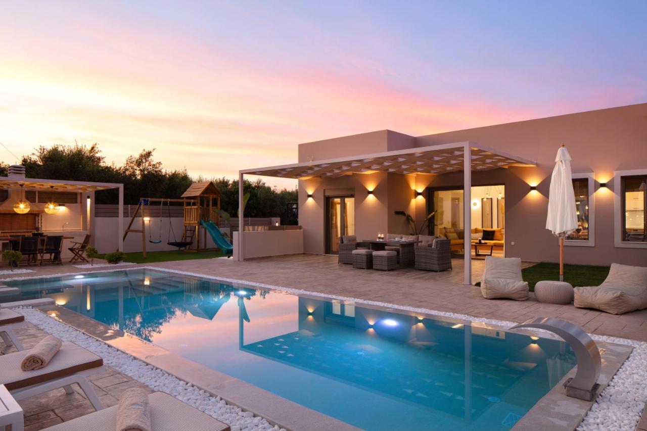 Koin Villa Sunset, With Heated Pool & Whirlpool, By Thinkvilla Perama  Екстер'єр фото